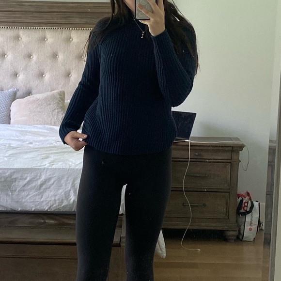 Banana Republic Navy Blue Knit Sweater size XS - Picture 1 of 5